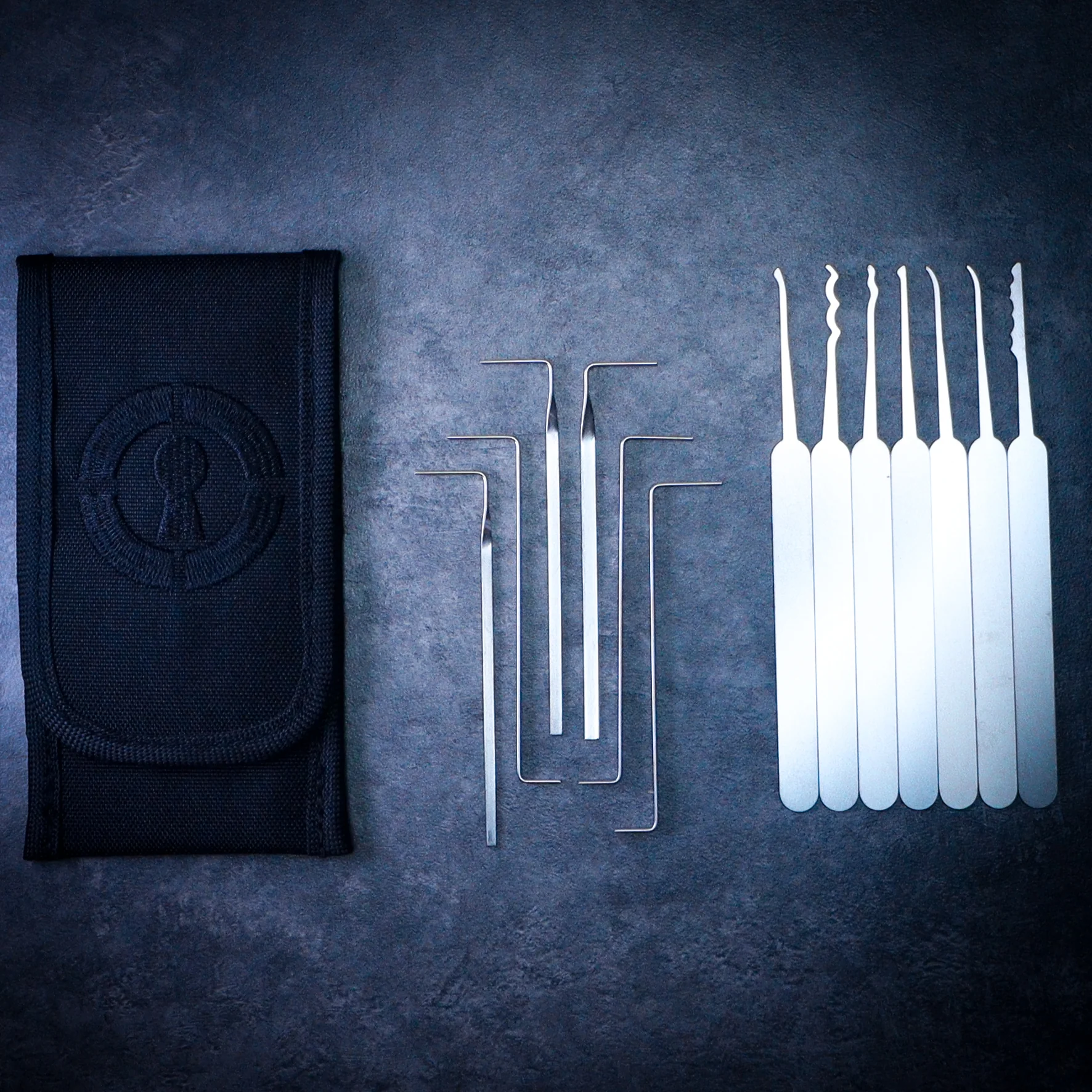 Tuxedo Set & Sidewinder - Image 3